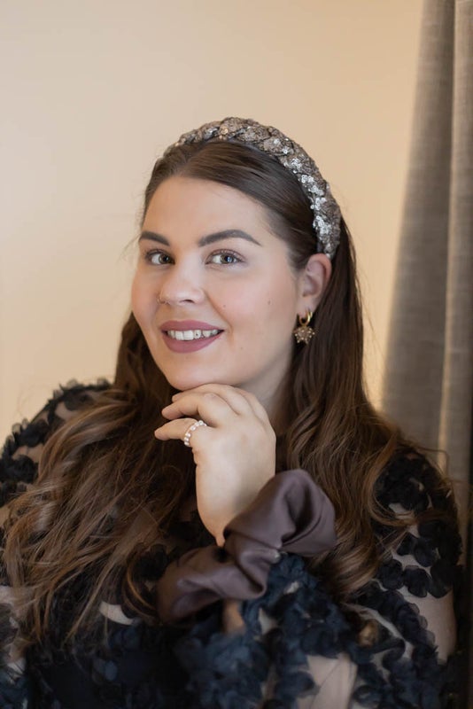 Leonora  korvakorut kulta (useita s&auml;vyj&auml;)