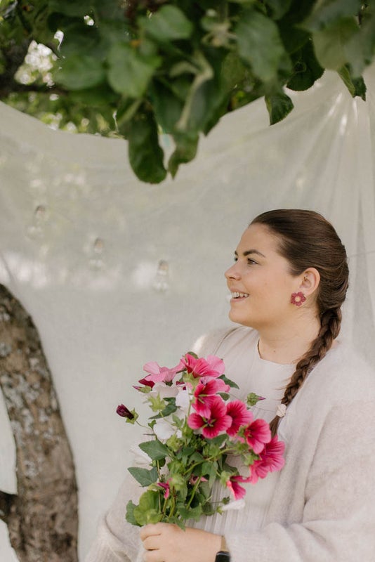 Aino korvakorut kulta (useita s&auml;vyj&auml;)