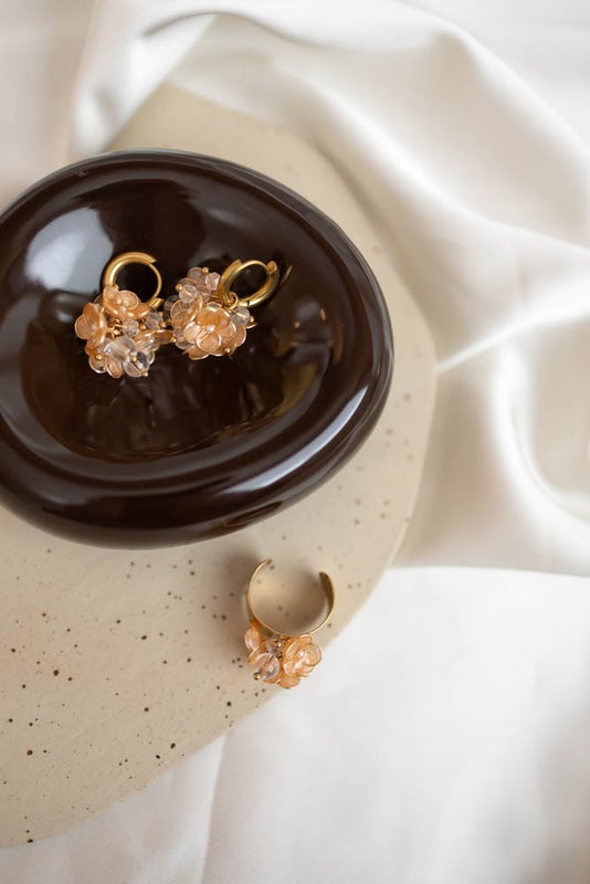 Viola sormus persikka