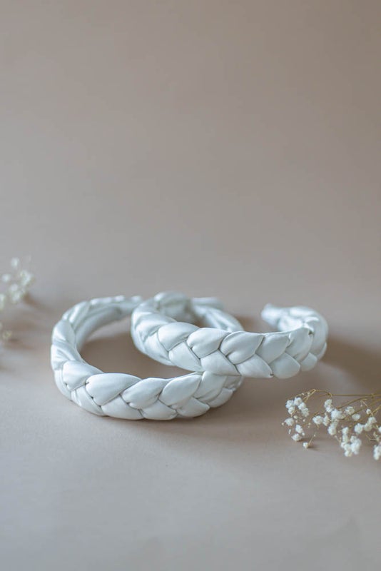 Leia hiuspanta satiini (useita v&auml;rej&auml;)