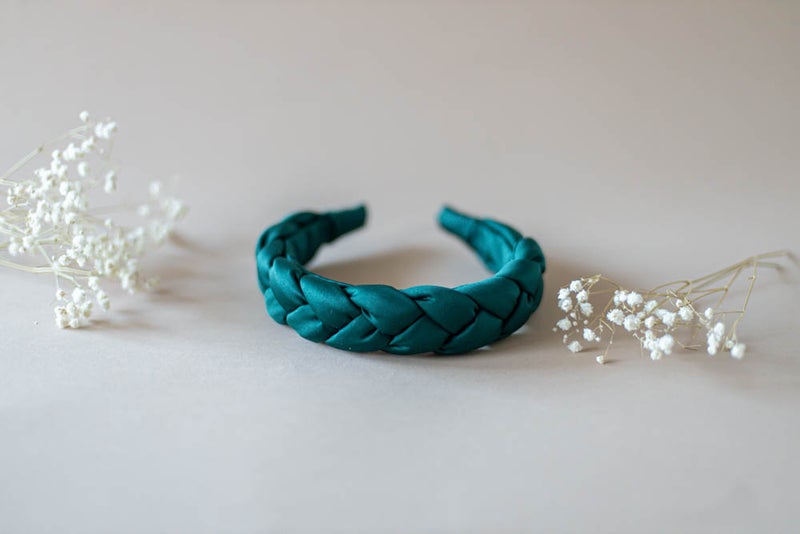 Leia hiuspanta satiini (useita v&auml;rej&auml;)